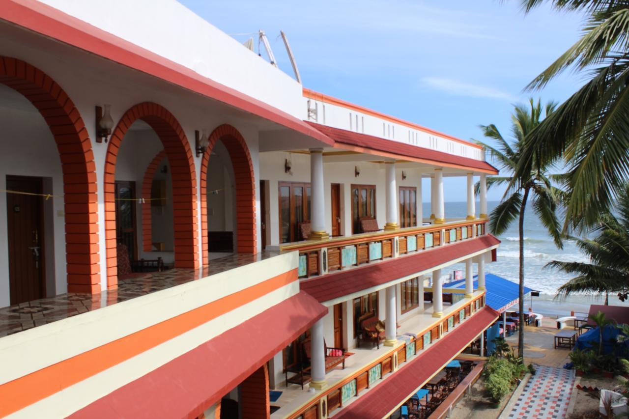 Hotel Sea View Palace - The Beach Hotel Kovalam Exterior photo