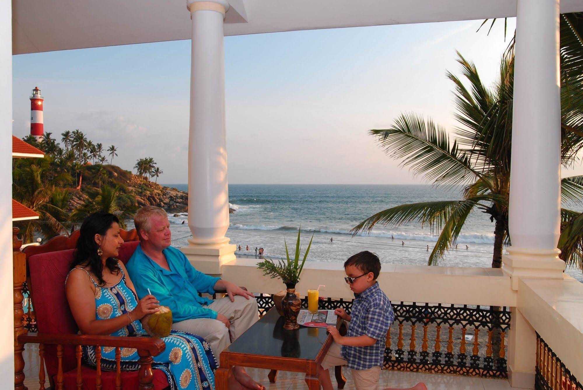 Hotel Sea View Palace - The Beach Hotel Kovalam Exterior photo